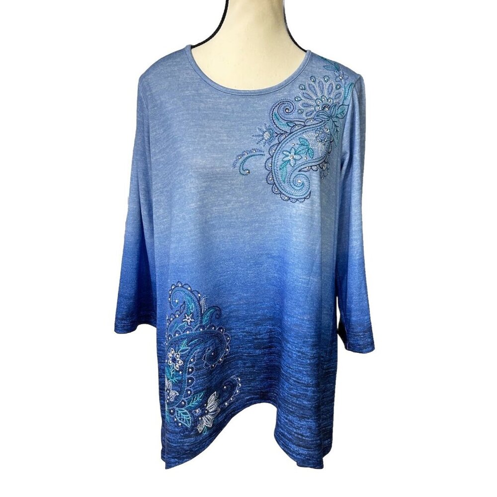 Alfred Dunner Women’s size Medium Blue Ombré Floral Bling Top Excellent Size B40